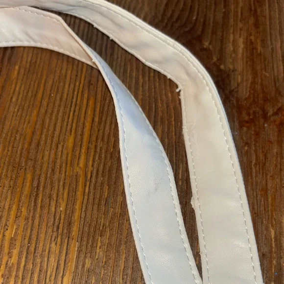 Hello Kitty White and Red Dodgers Tote Bag MLB - Picture 9 of 13